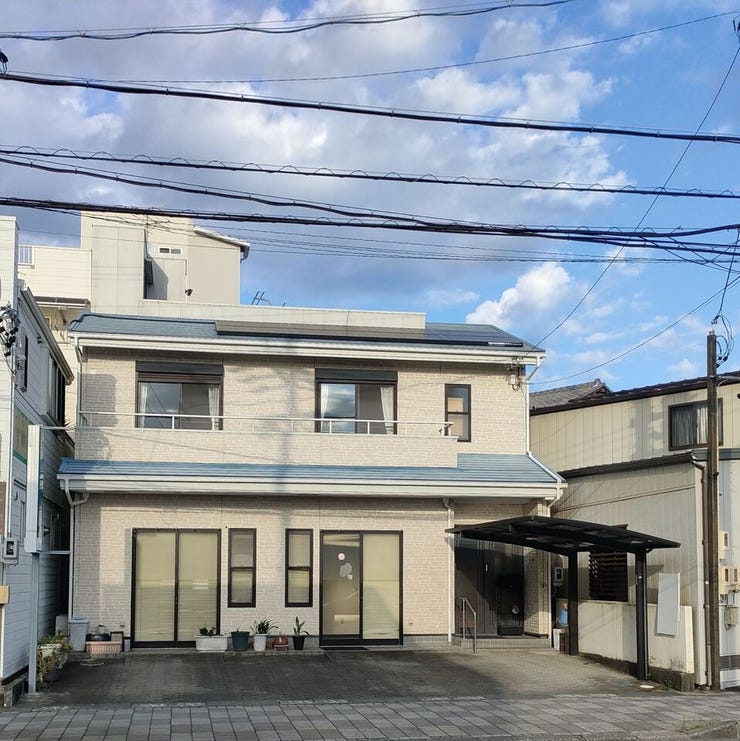 住居前3台駐車可能(車種による)で複数台所有のご家庭や来客時にも安心です◎将来的に家族構成が変わっても対応できるのが嬉しいポイントですね!