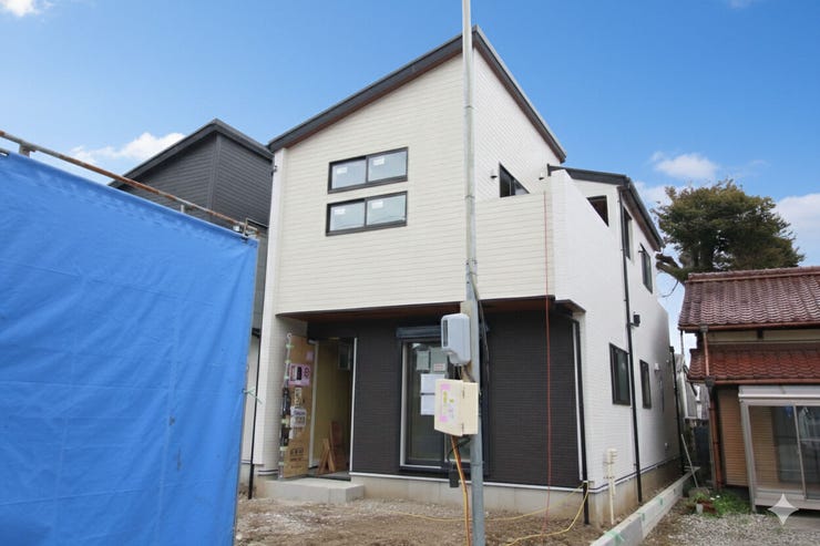 【外観】
2025年12月完成予定です。
周辺環境が充実しており住みやす住環境です。