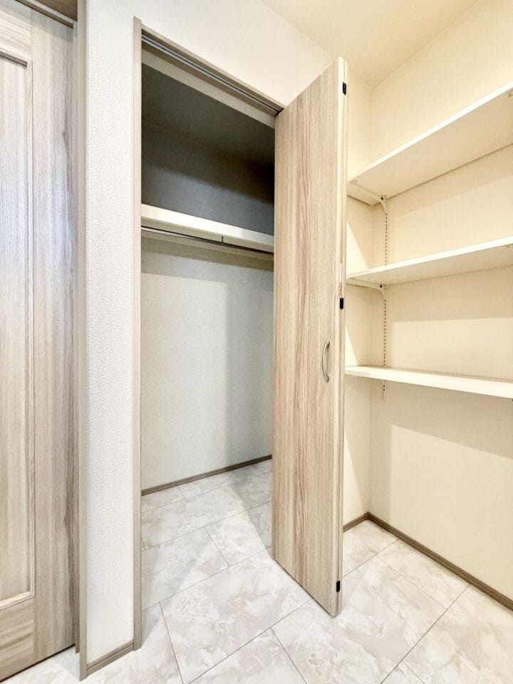 収納力も申し分なく、散らかりやすい洗面スペースをすっきりさせる事が出来ます♪