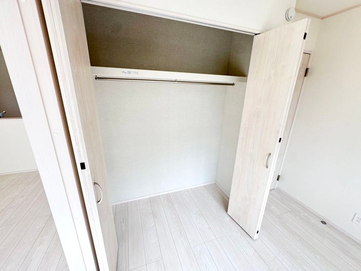 ◎収納:2号棟(11/2撮影)
全居室収納付!たっぷりの収納スペースで快適に暮らせそうです !