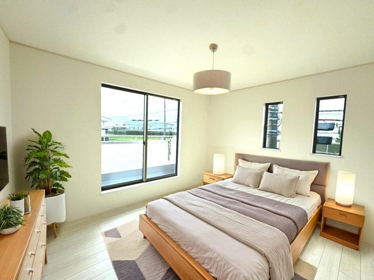 ◎洋室:2号棟(11/2撮影)
お部屋は全居室フローリング!お掃除やお手入れもラクラク!