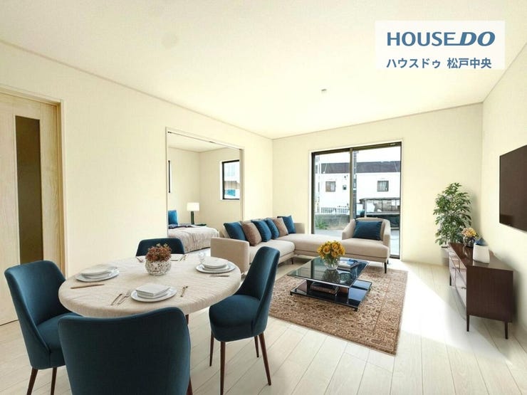 ◎リビング:2号棟(11/2撮影)
南側にある大きな掃き出し窓から入る日差しはとても暖かく、お部屋を明るく照らしてくれます!