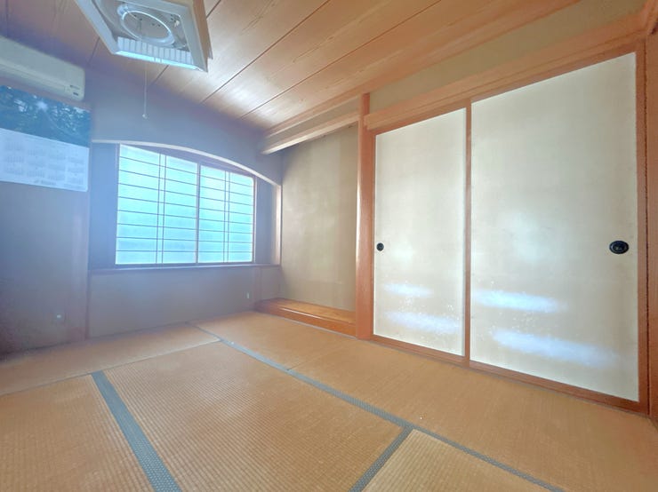 1F和室8畳:リビングの隣にある和室です♪