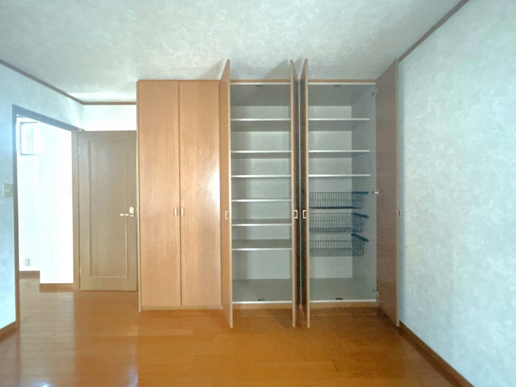 2F洋室約10.87畳:クローゼットです!