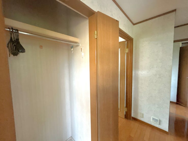 1F廊下:収納があります♪