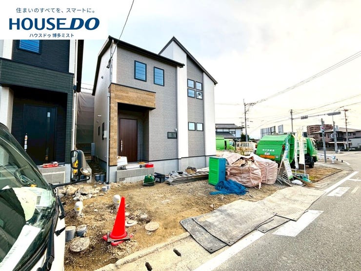 【大野城市乙金東 2号棟】駐車スペース3台分(9月16日撮影)