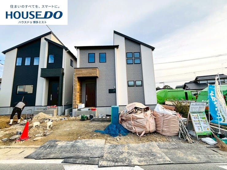 【外観】
【大野城市乙金東 2号棟】駐車スペース3台分(10月16日撮影)