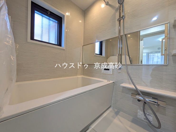 お手入れ簡単でキレイを保つ技術の数々が、家事の負担を減らしてくれます。暖かいお風呂でゆっくりと入浴し一日の疲れを癒す大切な時間をお過ごしください。