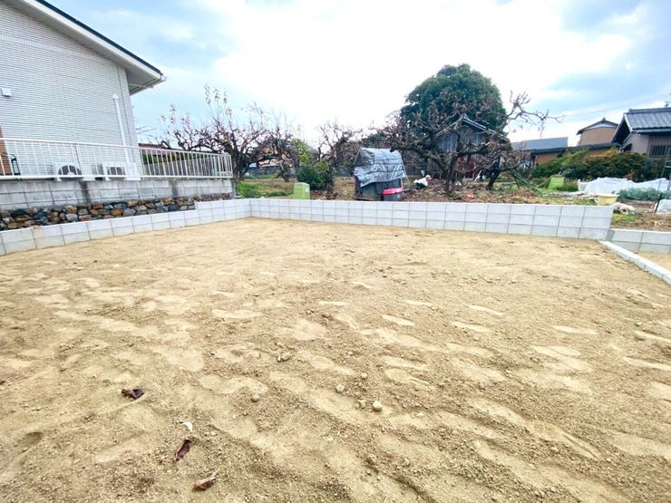 広々とした南庭ではお子様を遊ばせたり、ガーデニングや家庭菜園などお好みにお楽しみいただけます♪