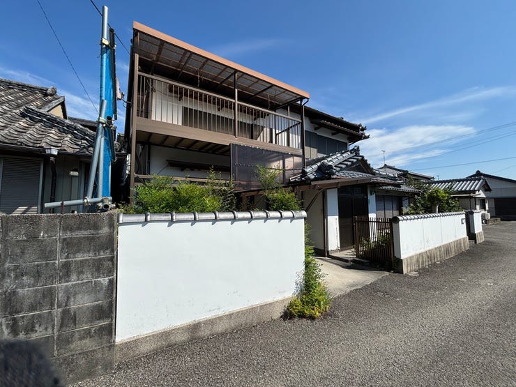 【外観】
ゆとりとある8DKの中古戸建♪
(令和3年2月耐震工事済)