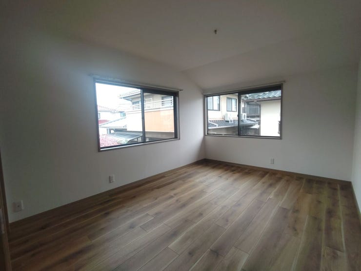 ■□■2階洋室3■□■仕事にも、趣味にも活躍する私的空間。自立心を育む個室の子供部屋としても最適です。