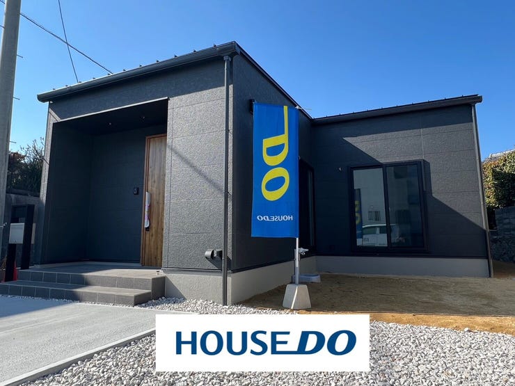 【外観】
16mmの厚さのサイディングを使用しています。
雨で汚れを洗い流す親水シリーズとなり、流行のシンプルテイストでデザインしています。