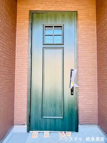 ≪外玄関≫
洗練された外玄関。