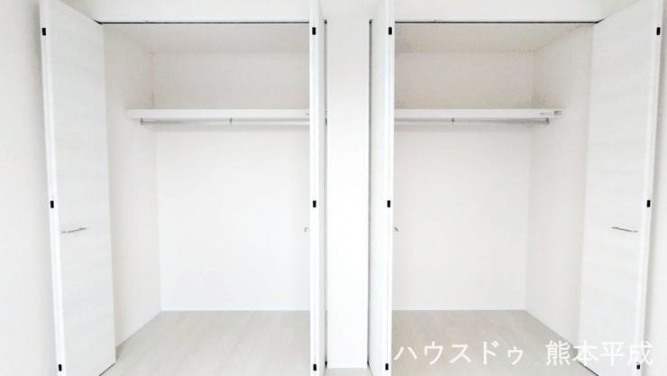 多くの衣類が収納でき、部屋がすっきりします!!