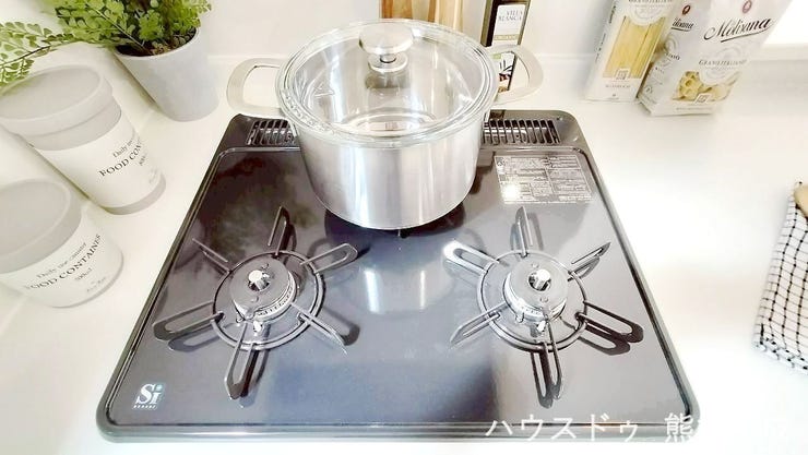 効率よくお料理ができる3口コンロです!