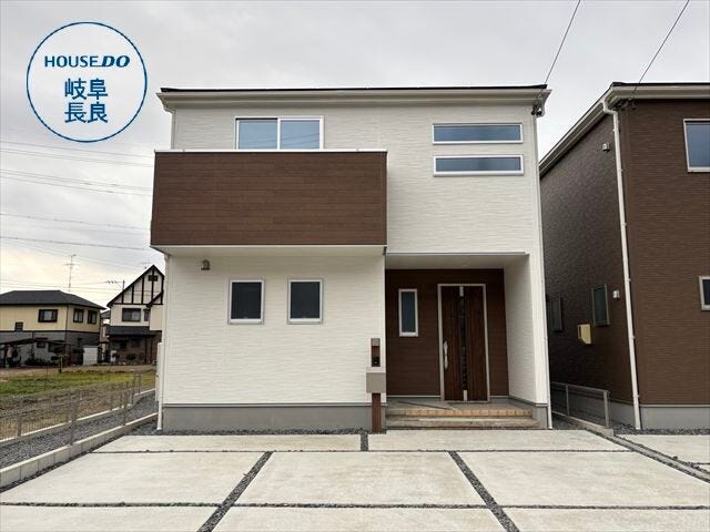 【外観】
JR高山本線「長森」駅、徒歩30分
岐阜バス「長森本町」停、徒歩3分
学区:長森北小学校、長森中学校