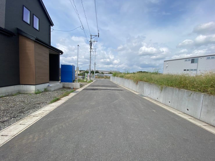 交通量も少なく、穏やかで快適にお過ごし頂けそうです♪