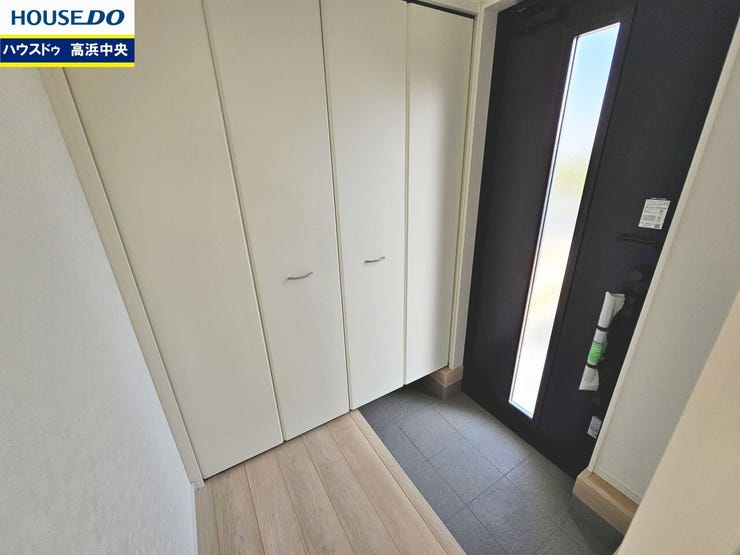 大容量のシューズボックスはいつでも玄関をスッキリと片付けられ、身支度を簡単に済ませるにも最適です。