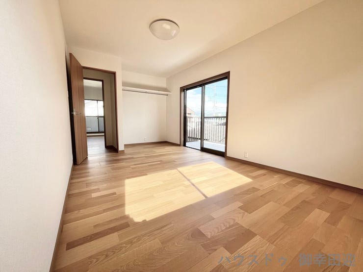 ■□■2階9.5帖洋室■□■