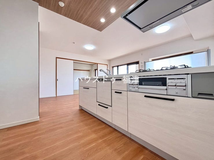 《宗像市赤間5丁目 中古マンション》
アンピール教育大前II