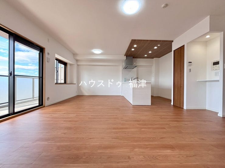 《宗像市赤間5丁目 中古マンション》
アンピール教育大前II