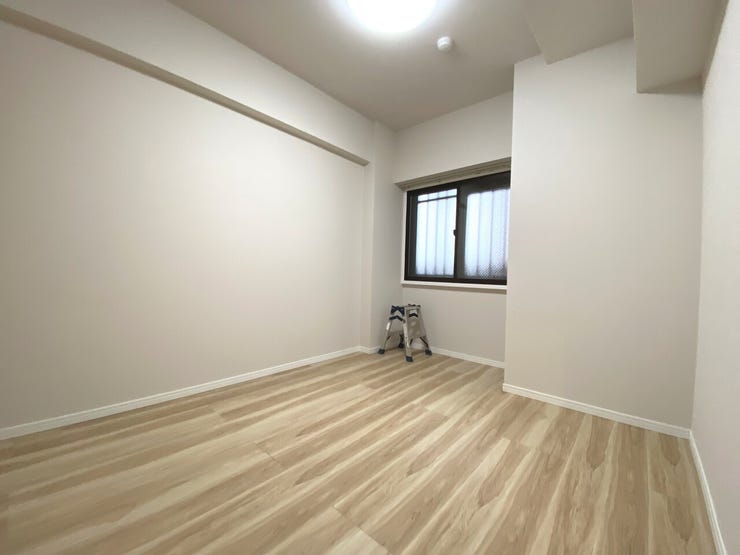 5.5帖の洋室。プライベート時間も大切にできる空間です。