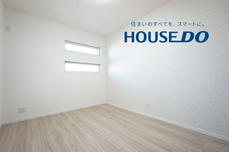 約6帖の洋室♪住まう方自身でカスタマイズして頂ける「シンプル」にデザインされた室内。どんなレイアウトにしようか是非想像しながらご見学ください♪