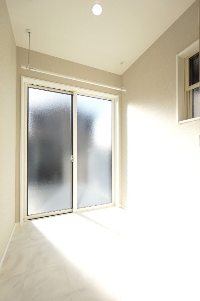 雨の日のお洗濯にも大活躍のサンルーム!