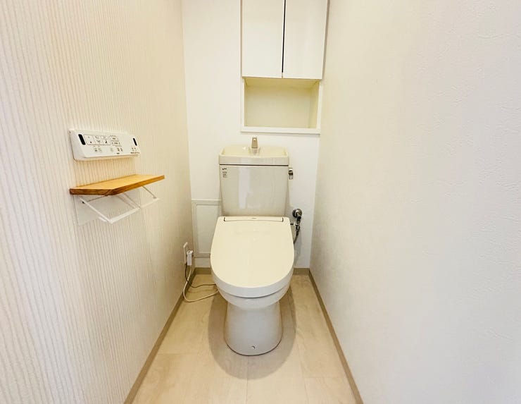 リフォーム済です。オシャレなアクセントクロスがポイントの、気持ち良い空間となっています。