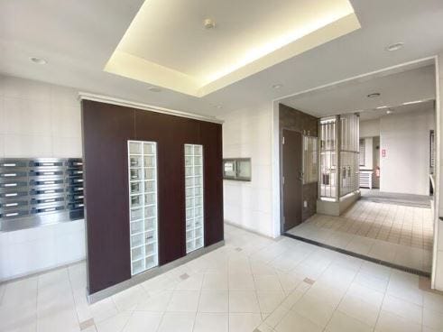 オシャレなエントランスでお客様をお迎えできます。