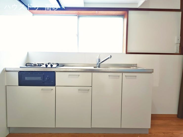 ■シンプルなデザインの流し台で飽きのこないデザインです (撮影日:2025.11.7)