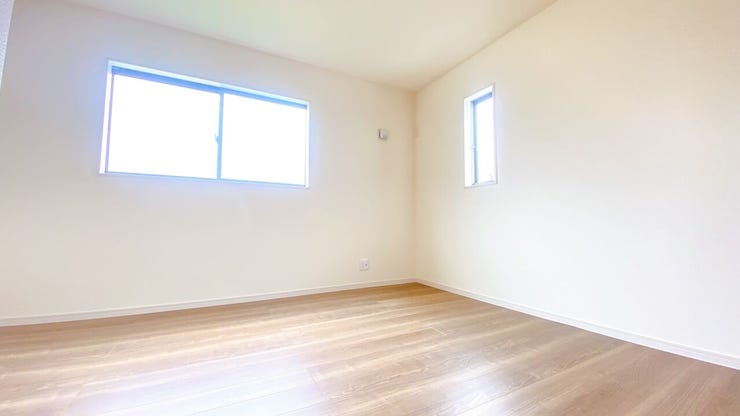 白を基調にした内装でインテリアが引き立ちます◎