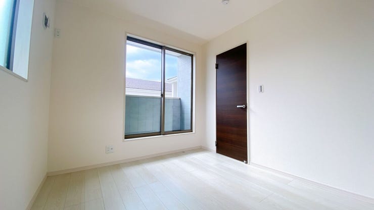 ご家族揃ってお休みいただける、広々としたお部屋です。