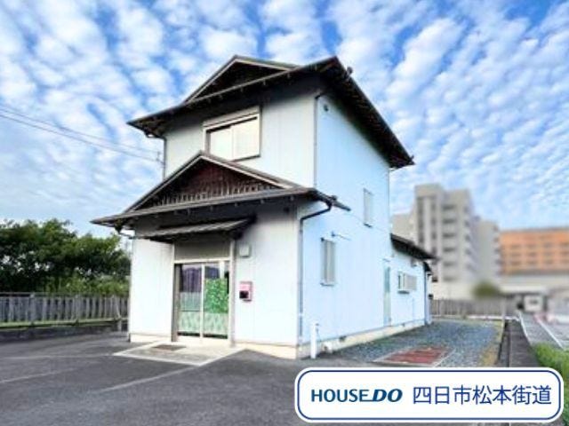 【外観】
小山田小学校/西陵中学校エリアに建つ2LDK♪後ろが総合病院、隣が郵便局、斜め向かいがガソリンスタンド&コンビニと便利な場所です。一度ご見学してみませんか
(2025年9月23日 撮影)