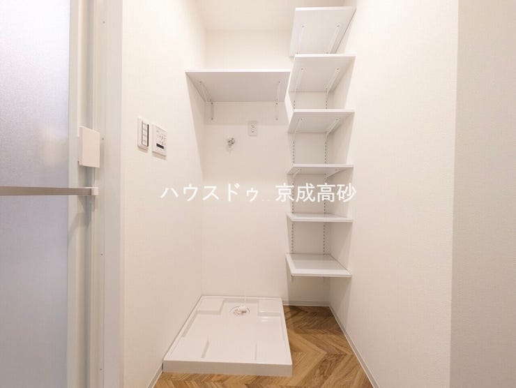 洗濯機置き場も広めのスペースを確保しています!是非、現地にてスペースを確認してみてください。