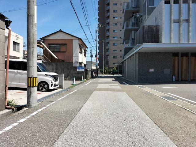 南側道路 西から東方向