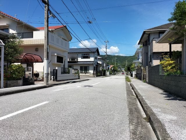 西側道路 南から北方向