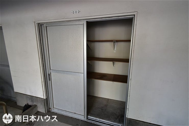 鴨池新町 鴨池センチュリーハウスＤ棟 【トランクルーム】駐車場の奥にあります！