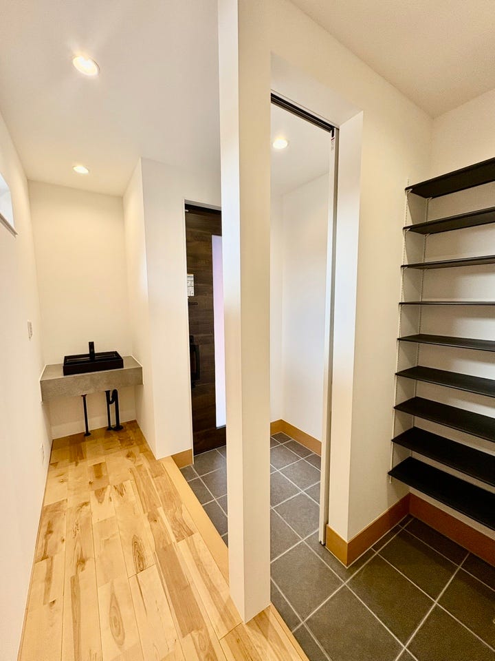 シューズクローク付ですっきりした玄関!