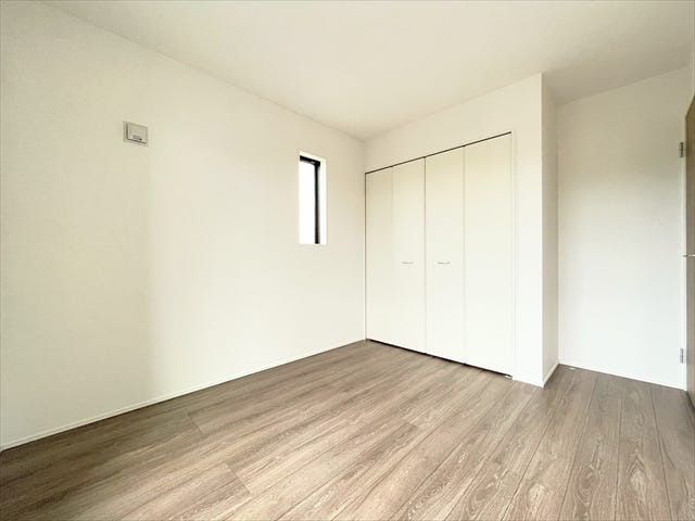 自分専用の場所があるので
リビングダイニングに自分のものを置きっぱなしにすることもなくなります。