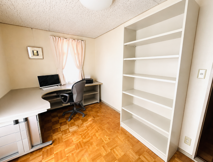 お子様のお部屋として、お仕事用のお部屋としてお使いいただけます。