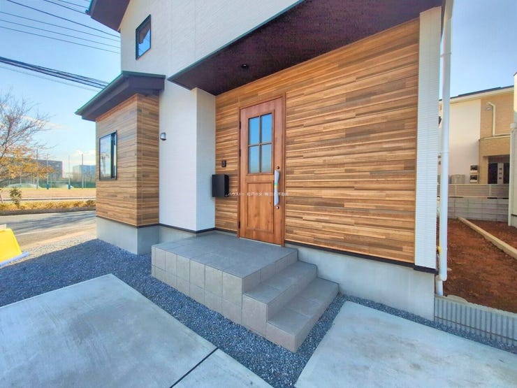 ◎玄関ポーチ:2号棟(12/17撮影)