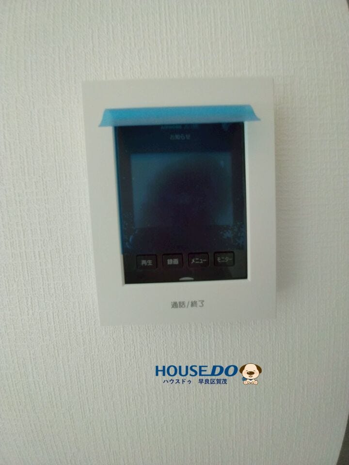 訪れた方を大きなモニターで確認できますね♪