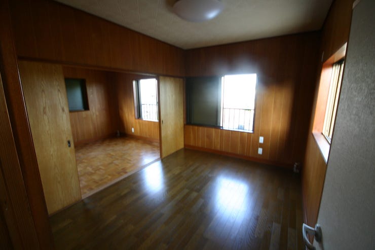 2階洋室は二間続きで使えます