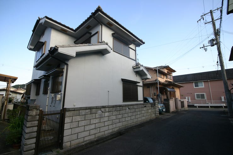 前面道路も十分な広さ