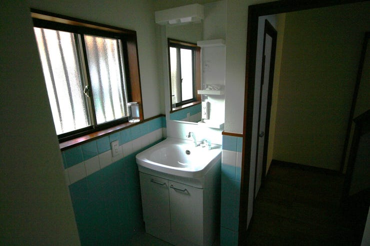 洗面台新調済み