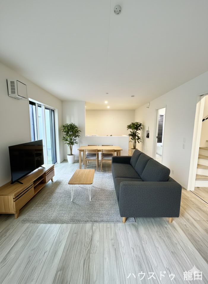 【リビング】
■□■リビング■□■
リビング
※家具を入れたイメージ写真です