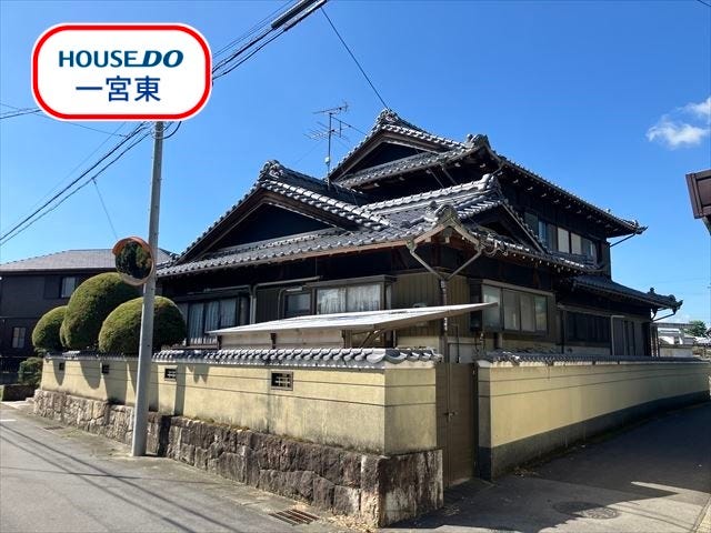 【外観】
名鉄犬山線 「石仏」 駅 徒歩8分、
学区:千秋東小学校 徒歩12分、千秋中学校 徒歩9分