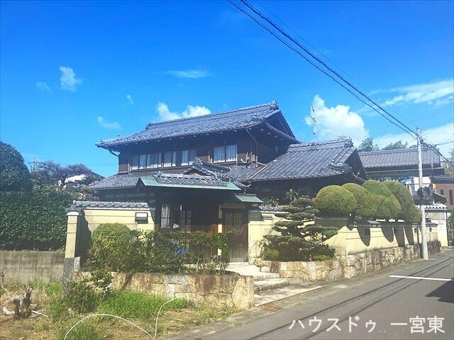 更地渡しのため、解体費用などがかかりません。現況販売も可能ですので、ぜひ一度お問合せください。