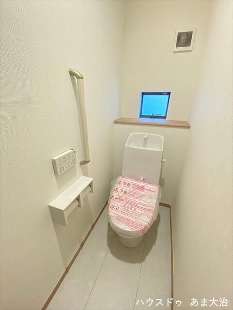 両フロアにトイレの設置があるので混み合う時間帯も安心ですね。